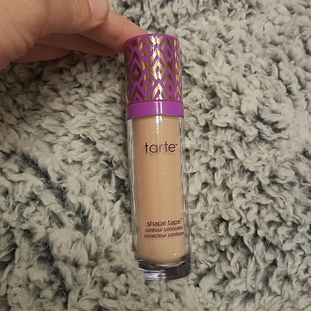 tarte shape tape contour concealer 20B Light